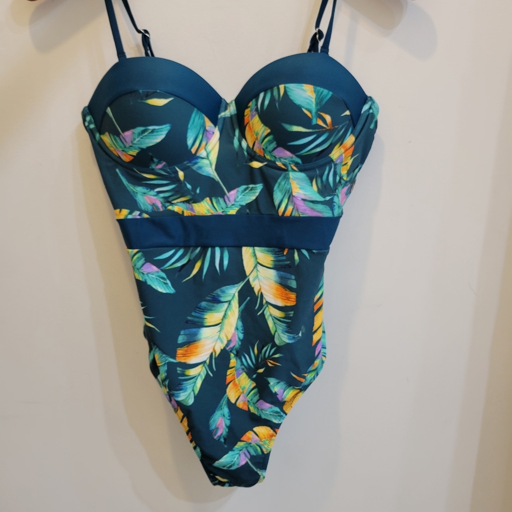 One piece bathing suit